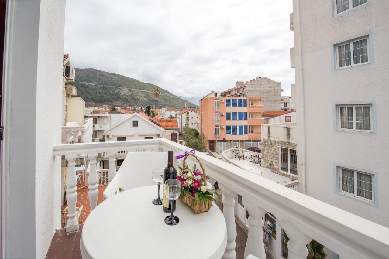 Apartments & Rooms Nikolic Budva Buitenkant foto