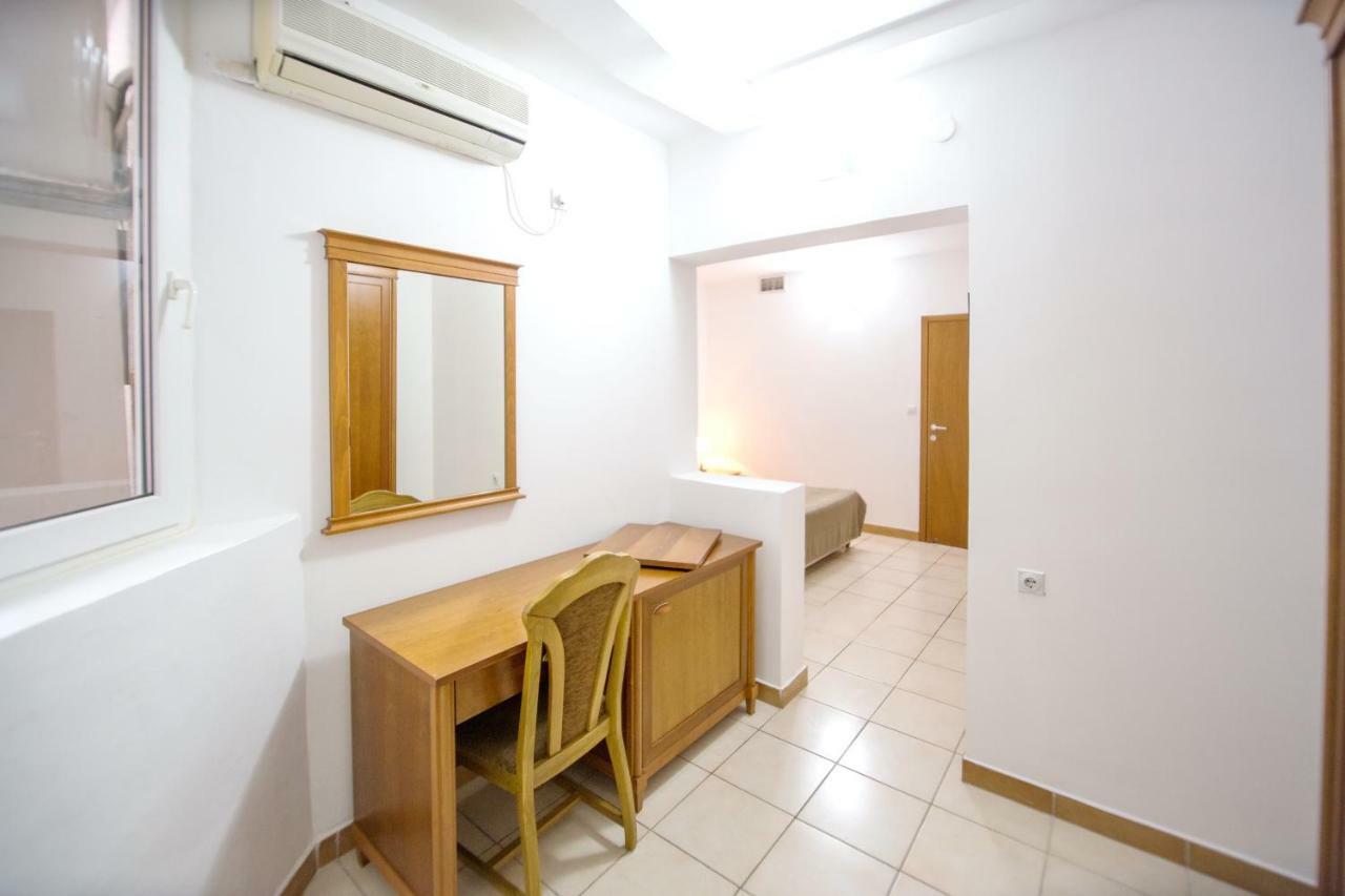 Apartments & Rooms Nikolic Budva Buitenkant foto