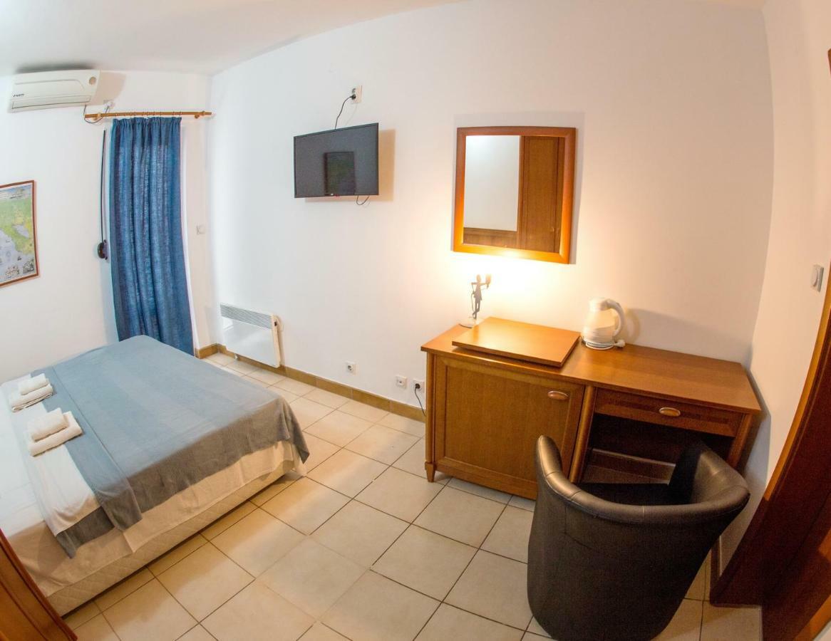 Apartments & Rooms Nikolic Budva Buitenkant foto
